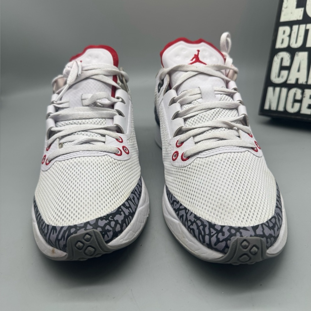 Size 8.5 - Jordan 88 Racer White Cement Men Walking Running Shoe - Picture 3 of 7